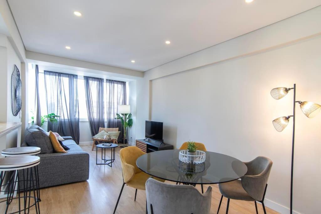 New - Luxury & Bright Apartment Lisboa Extérieur photo