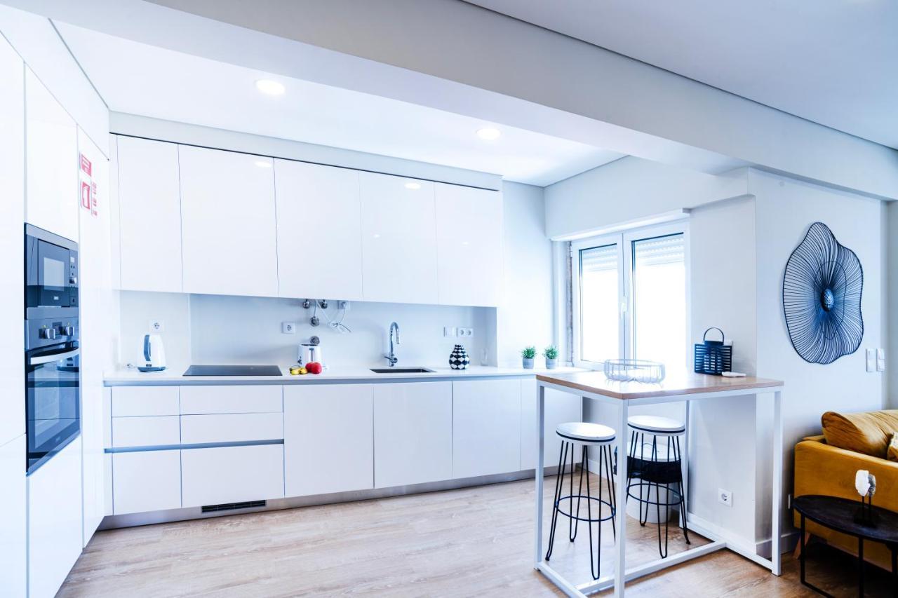 New - Luxury & Bright Apartment Lisboa Extérieur photo